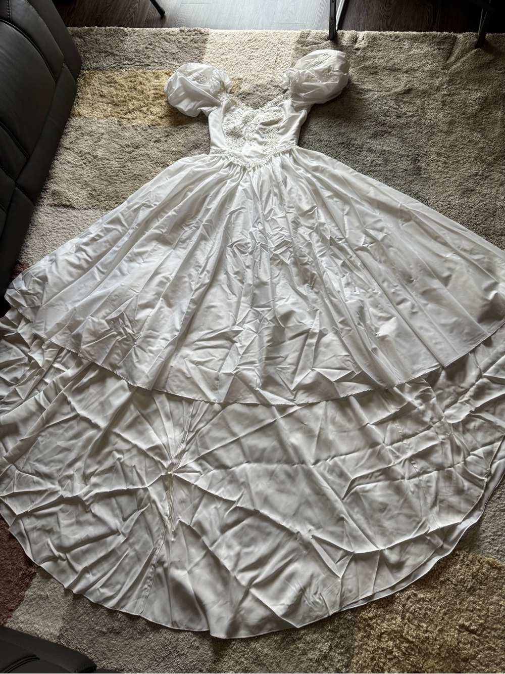 Vintage wedding dress 80s with veil head piece